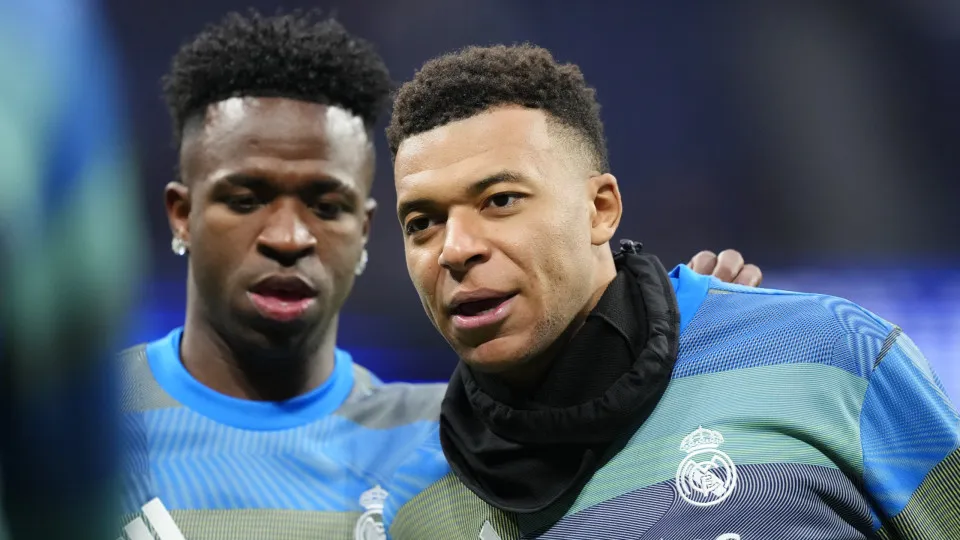 Lesão no joelho de Mbappé preocupa Real e França