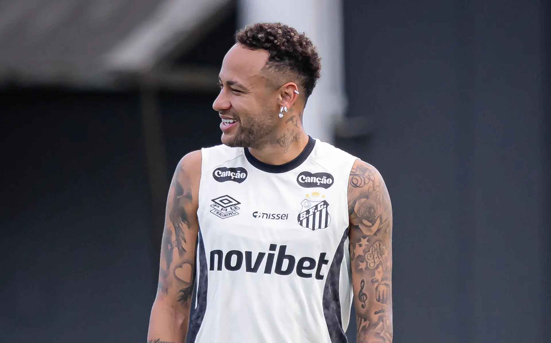 Neymar desfalca Santos contra o Cruzeiro no Brasileirão