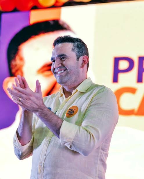 Jhony Bezerra marca coletiva para anunciar partido e apoio ao governo em 2026