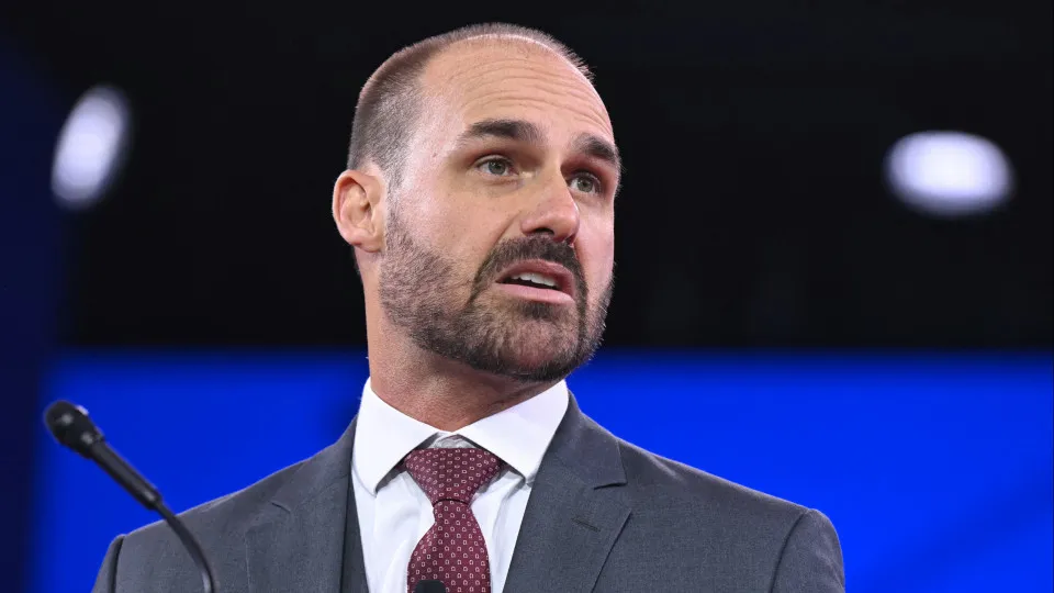 Eduardo Bolsonaro fala em impeachment de Moraes nos EUA