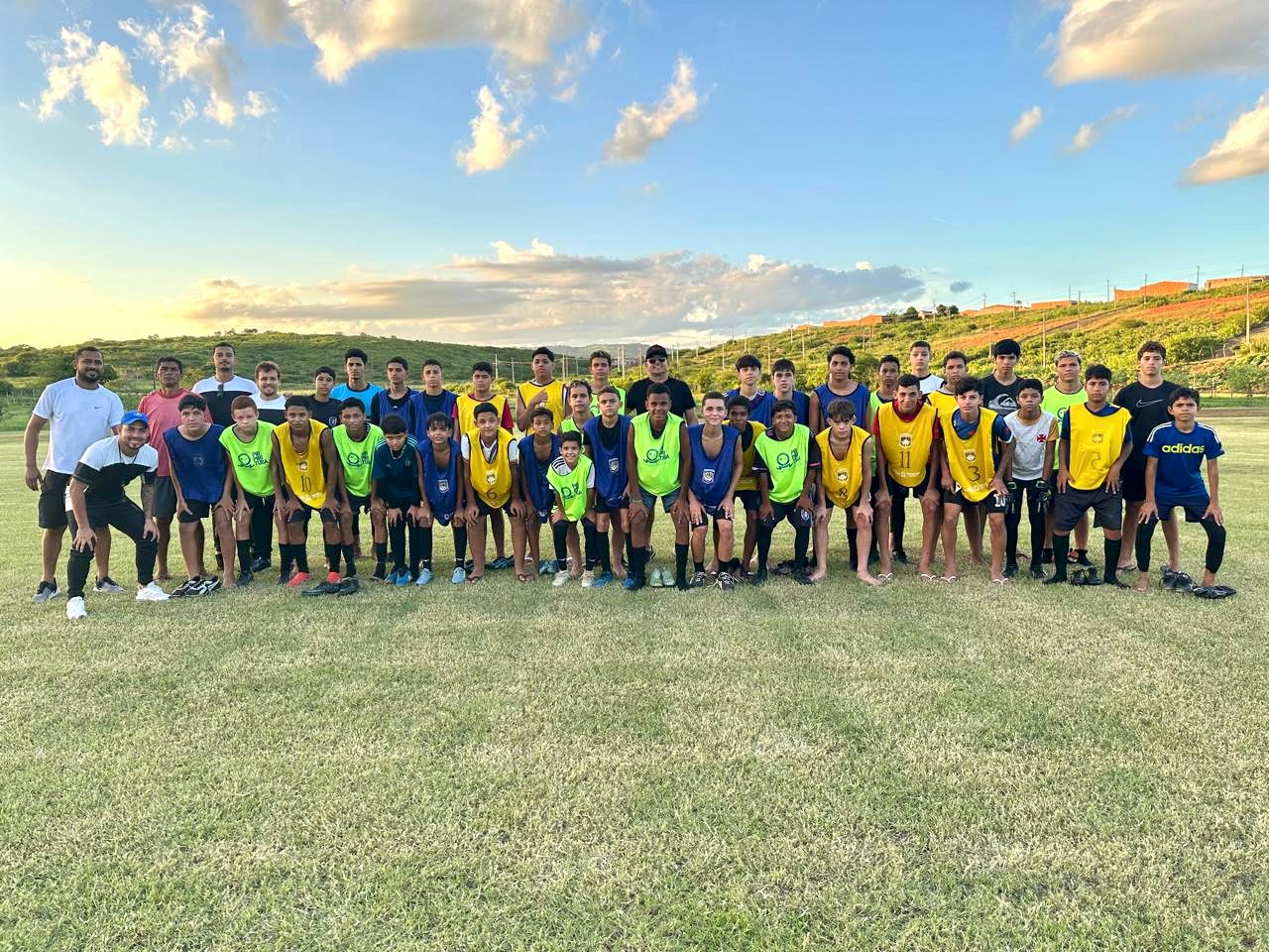 Pirpirituba realiza avaliação de atletas e revela talentos do futebol
