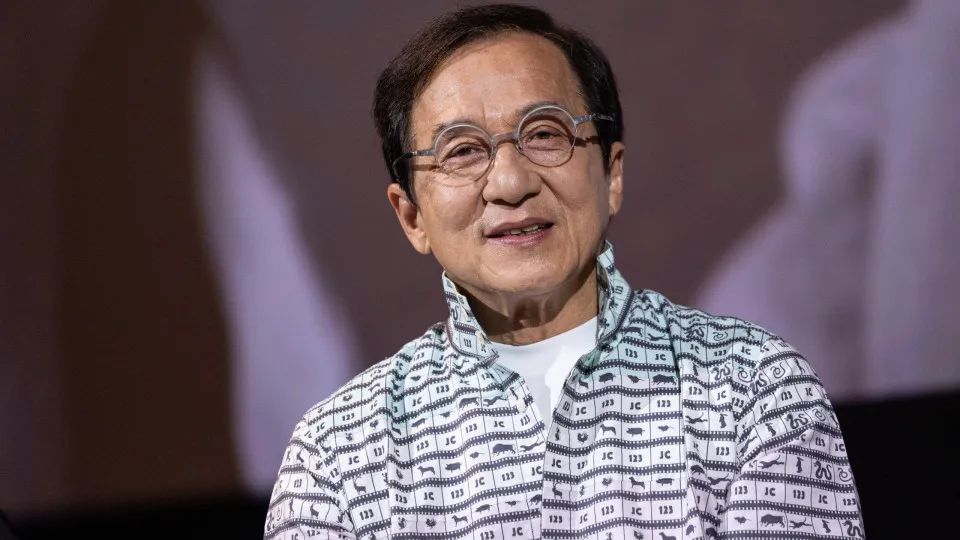 Jackie Chan diz que não deixará herança ao filho